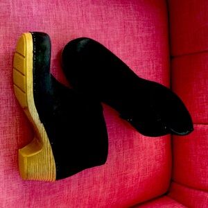 Dansko size 38 EU, 7 US, great excellent condition